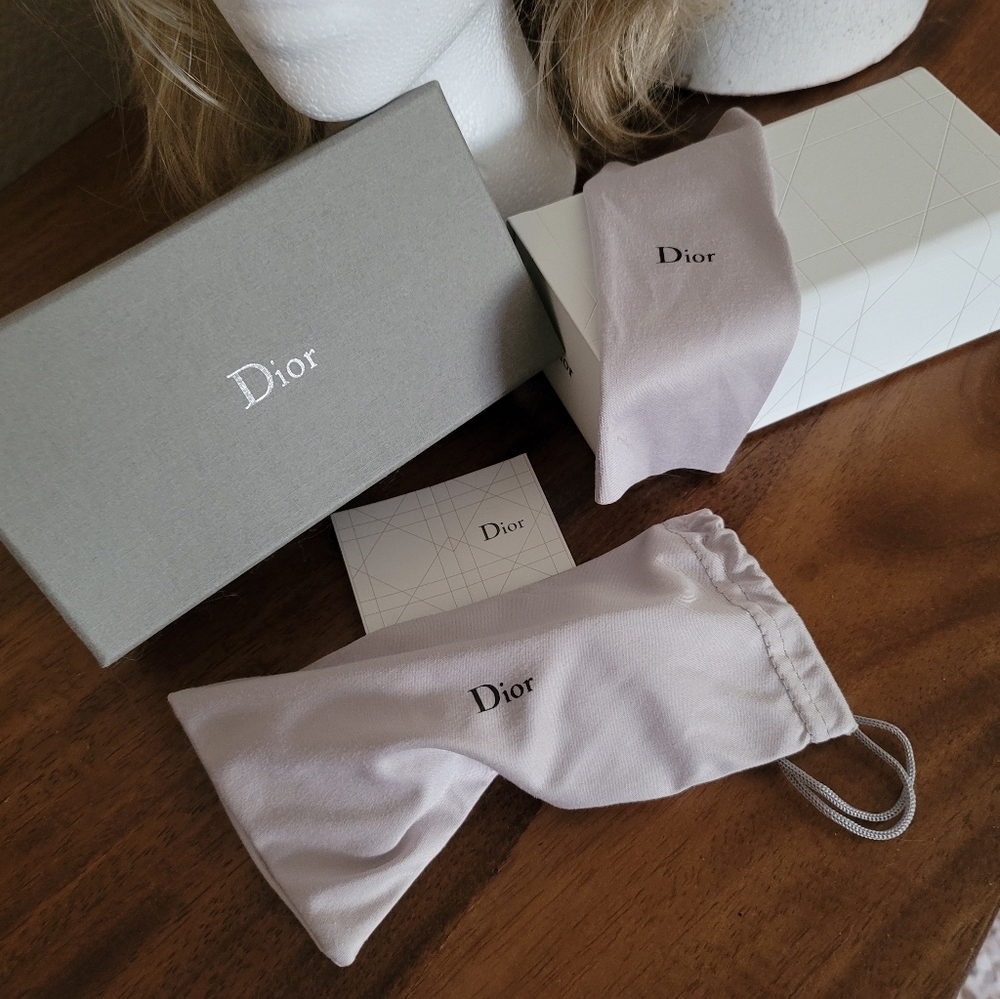 💜DIOR💜 - Picture 4 of 14